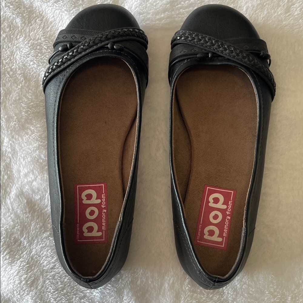Pop Women's Elegant Black Loafers